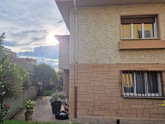 Foto 2 de Chalet en venta en calle Alcalde Parrondo de 4 habitaciones con terraza y garaje