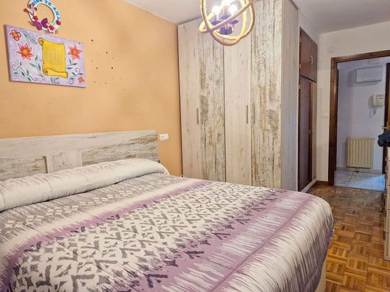 Foto 1 de Piso en venta en calle Torrevieja de 3 habitaciones con terraza y calefacción