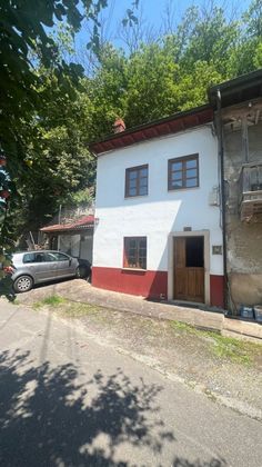 Foto 2 de Casa en venta en carretera General Bárzana de 2 habitaciones con terraza y garaje