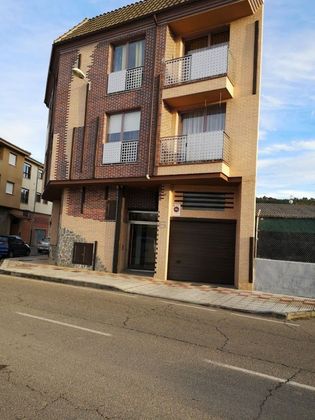 Foto 2 de Venta de piso en calle El Portillo de 3 habitaciones con terraza y calefacción
