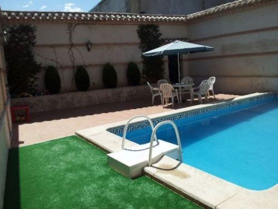 Foto 1 de Xalet en venda a Almagro de 5 habitacions amb terrassa i piscina