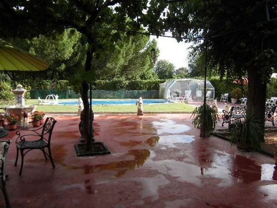 Foto 1 de Casa en venda a Miguelturra de 4 habitacions amb terrassa i piscina