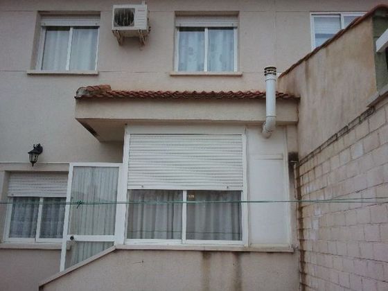 Foto 1 de Venta de casa adosada en Miguelturra de 4 habitaciones con terraza y garaje