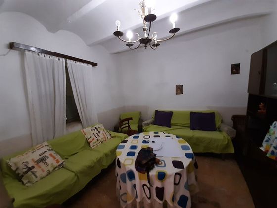 Foto 2 de Casa adossada en venda a Luciana de 6 habitacions i 180 m²