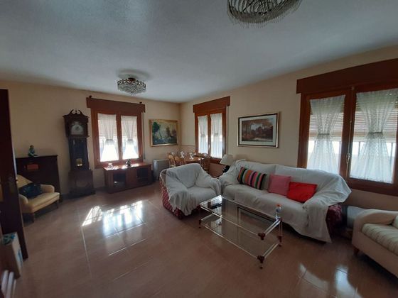Foto 1 de Casa en venda a Almagro de 4 habitacions amb garatge i balcó