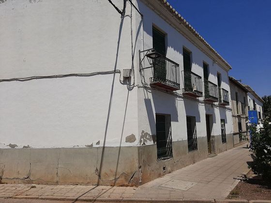 Foto 1 de Casa en venda a Almagro de 6 habitacions amb balcó
