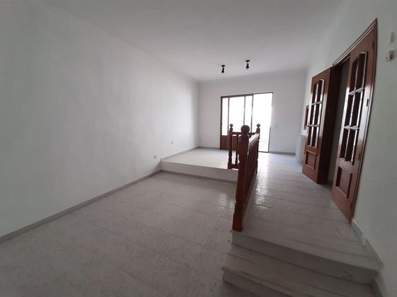 Foto 1 de Casa adossada en venda a Almagro de 3 habitacions amb garatge i calefacció
