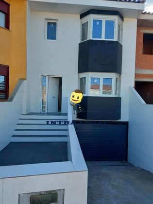 Foto 2 de Xalet en venda a Moríñigo de 3 habitacions amb terrassa i garatge