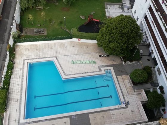Foto 2 de Pis en venda a Coruxo - Oia - Saiáns de 2 habitacions amb terrassa i piscina