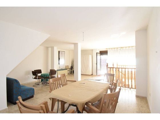 Foto 2 de Casa en venda a Trobajo del Camino de 4 habitacions amb terrassa i garatge