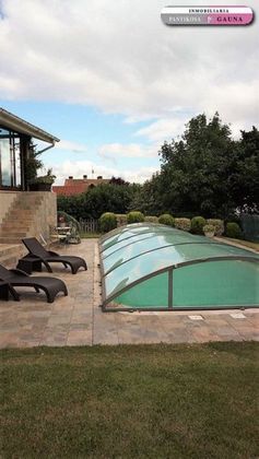 Foto 2 de Chalet en venta en Zigoitia de 6 habitaciones con terraza y piscina