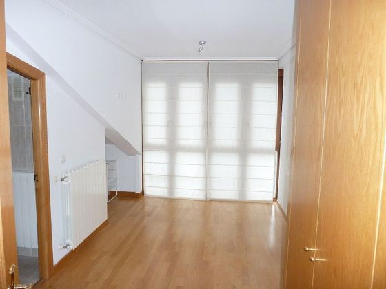 Foto 1 de Pis en venda a Centro - Vitoria-Gasteiz de 2 habitacions amb garatge i calefacció
