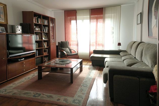 Foto 1 de Pis en venda a Lakua - Arriaga de 3 habitacions amb terrassa i garatge