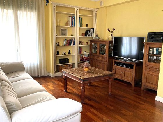 Foto 1 de Piso en venta en Centro - Vitoria-Gasteiz de 3 habitaciones con terraza y aire acondicionado