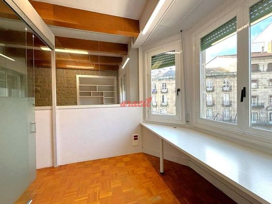 Foto 1 de Pis en lloguer a Centro - Ourense de 6 habitacions amb terrassa i balcó