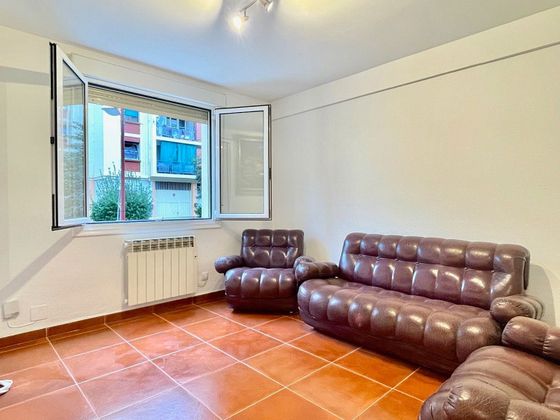 Foto 1 de Piso en venta en Ermua de 2 habitaciones con balcón y calefacción