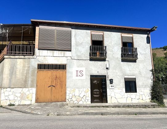 Foto 1 de Casa rural en venda a barrio San Miguel de 3 habitacions amb terrassa i garatge