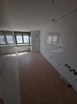 Foto 2 de Piso en venta en Medina de Pomar de 2 habitaciones con calefacción y ascensor