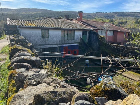 Foto 1 de Casa en venda a Muíños de 3 habitacions amb jardí