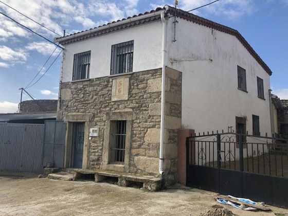 Foto 1 de Casa en venda a Peralejos de Arriba de 5 habitacions amb garatge