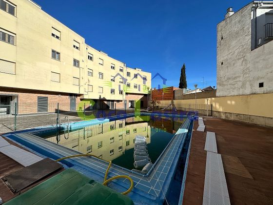 Foto 1 de Pis en venda a calle Horno de 2 habitacions amb terrassa i piscina