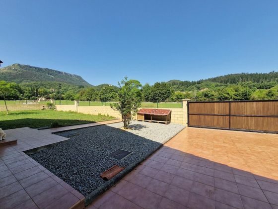 Foto 1 de Xalet en venda a Valle de Mena de 3 habitacions amb garatge i jardí