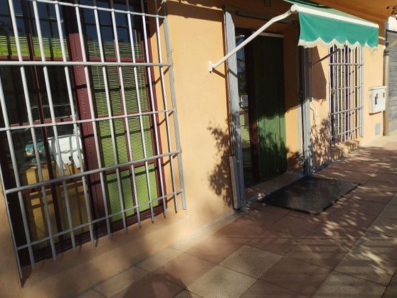 Foto 1 de Venta de casa en Robledo (El) de 3 habitaciones con balcón