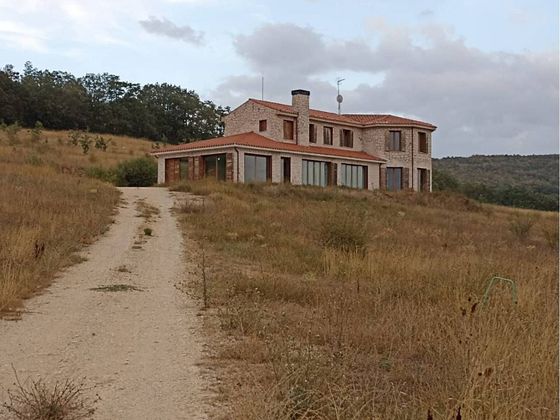 Foto 2 de Xalet en venda a Arlanzón de 7 habitacions amb terrassa i piscina