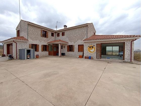 Foto 1 de Xalet en venda a Arlanzón de 7 habitacions amb terrassa i piscina