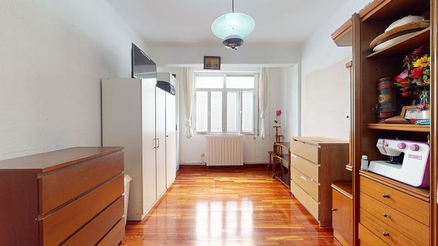 Foto 1 de Pis en venda a Zabala de 3 habitacions amb calefacció i ascensor