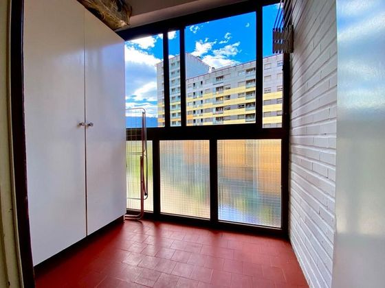 Foto 2 de Venta de piso en Bagatza - San Vicente de 2 habitaciones con terraza y balcón