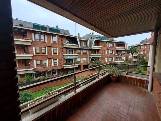 Foto 1 de Venta de piso en Las Arenas Centro de 4 habitaciones con terraza y garaje