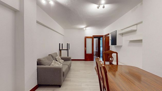 Foto 2 de Piso en venta en San Ignacio-Elorrieta de 3 habitaciones con calefacción y ascensor