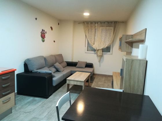 Foto 2 de Alquiler de piso en Villagonzalo Pedernales de 1 habitación con muebles y calefacción