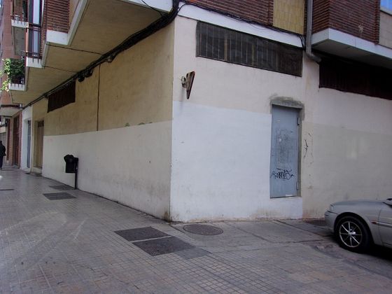 Foto 2 de Alquiler de local en calle Burgo de Osma de 341 m²
