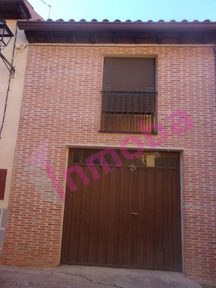 Foto 2 de Casa adossada en venda a Gumiel de Izán de 5 habitacions amb terrassa i garatge