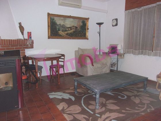 Foto 2 de Casa en venda a calle Costanilla de 4 habitacions amb terrassa i jardí