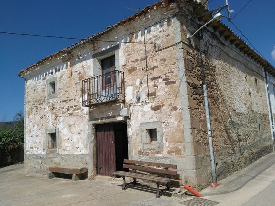 Foto 1 de Xalet en venda a Almarza de 4 habitacions amb garatge i balcó