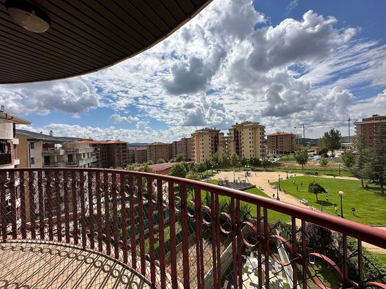 Foto 1 de Venta de piso en Eduardo Saavedra - Eloy Sanz Villa de 2 habitaciones con terraza y garaje