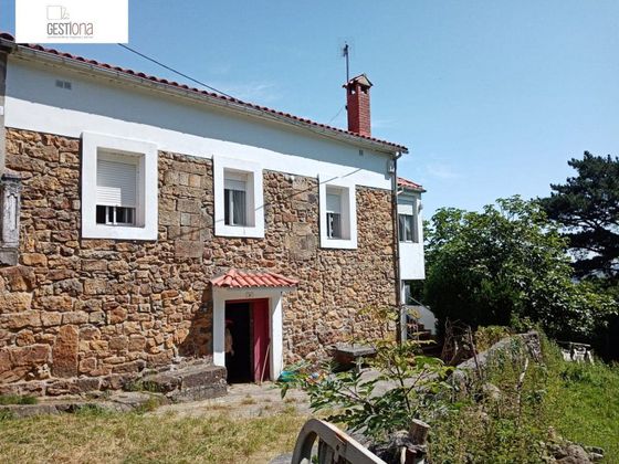 Foto 1 de Casa adossada en venda a Riotuerto de 4 habitacions amb terrassa i jardí