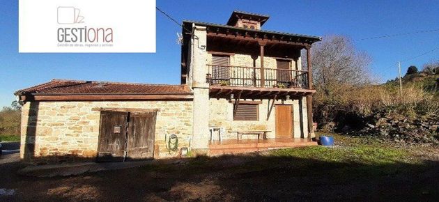 Foto 2 de Venta de chalet en Solórzano de 3 habitaciones con terraza y balcón