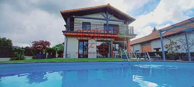 Foto 2 de Xalet en venda a Ribamontán al Monte de 3 habitacions amb terrassa i piscina