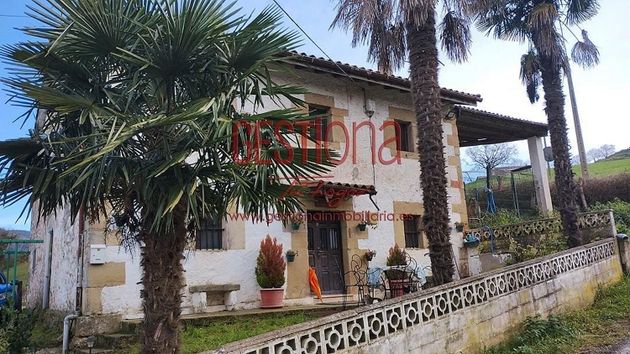 Foto 1 de Casa rural en venda a Villafufre de 3 habitacions amb garatge i jardí