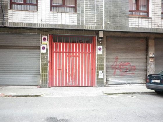 Foto 2 de Garaje en venta en calle Atxape de 12 m²