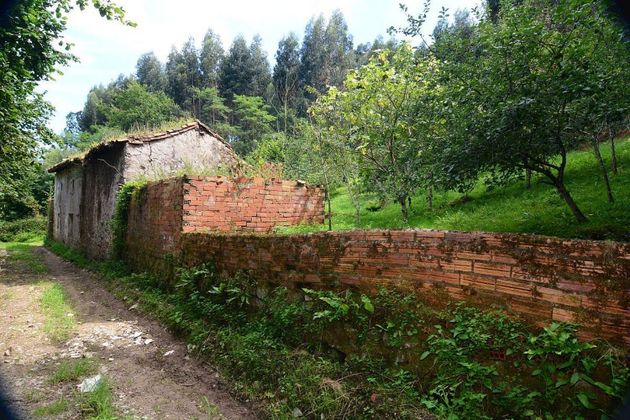 Foto 1 de Casa rural en venda a Pría-Nueva-Hontoria-Naves de 1 habitació amb jardí