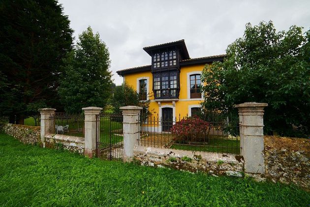 Foto 2 de Chalet en venta en Vidiago-Pendueles-Tresgrandas de 6 habitaciones con terraza y jardín