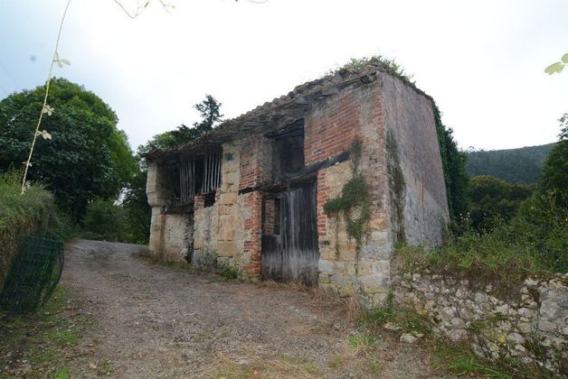 Foto 1 de Casa en venda a Cué-San Roque-Andrín de 1 habitació amb jardí