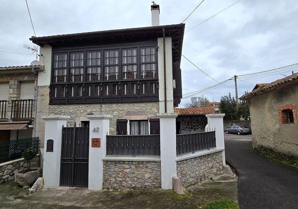 Foto 1 de Casa en venda a Celorio-Poó-Parres de 3 habitacions amb terrassa i piscina