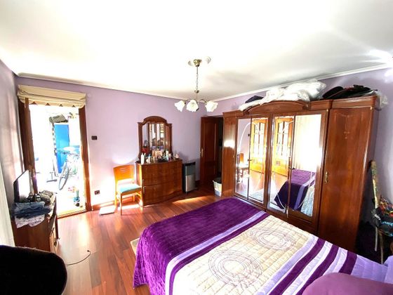 Foto 2 de Pis en venda a Valle de Trápaga-Trapagaran de 4 habitacions amb balcó i calefacció
