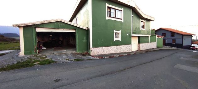 Foto 1 de Pis en venda a Valle de Trápaga-Trapagaran de 4 habitacions amb terrassa i garatge